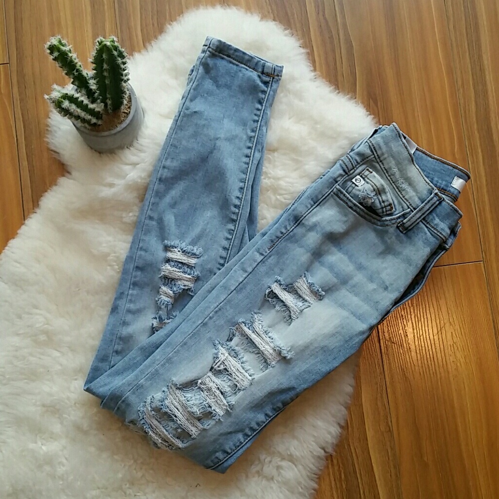 Kancan Skinny Jeans, Pale Wash, Distressed